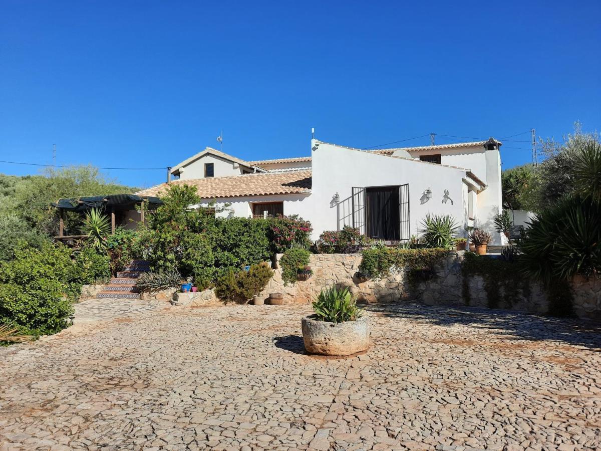 Algarinejo Hacienda La Buena Vida B&B En Appartementen Casita La Bruja מראה חיצוני תמונה