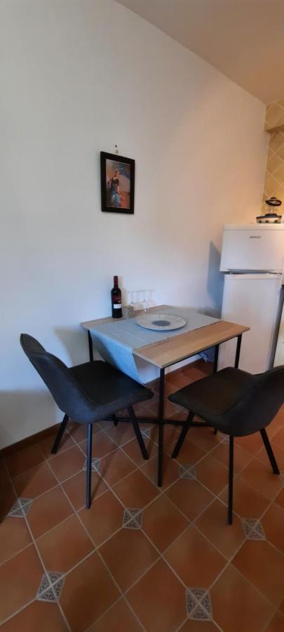 Algarinejo Hacienda La Buena Vida B&B En Appartementen Casita La Bruja מראה חיצוני תמונה